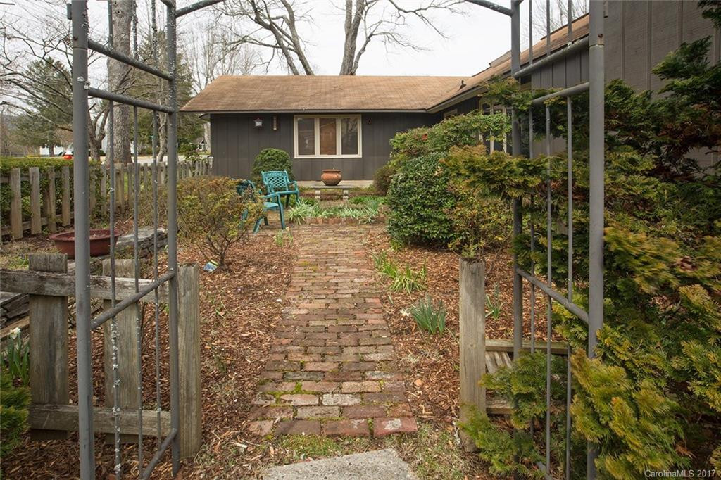 165 Maple Street - Photo 15
