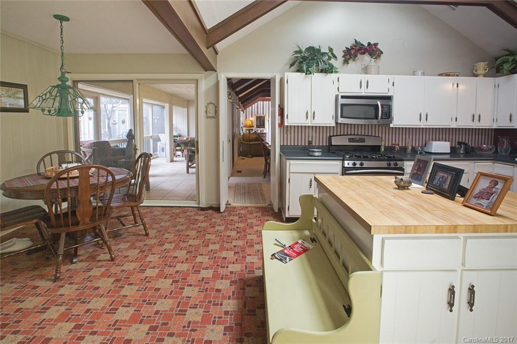 165 Maple Street - Photo 5