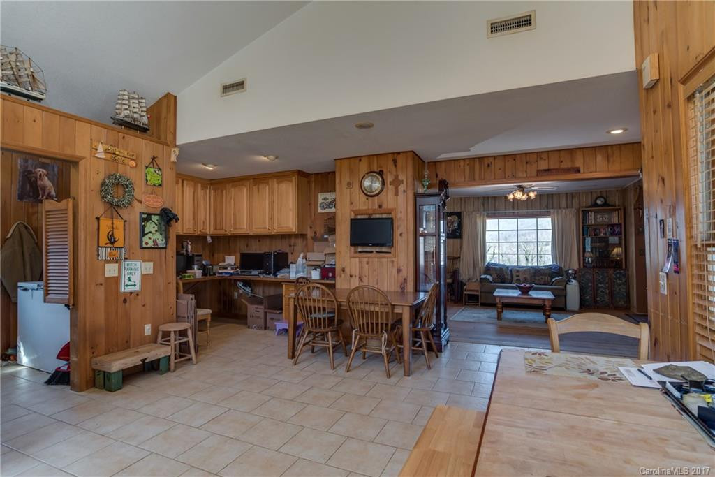 212 Whitehead Road - Photo 7