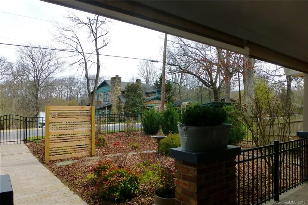 622 Brookshire Street - Photo 3