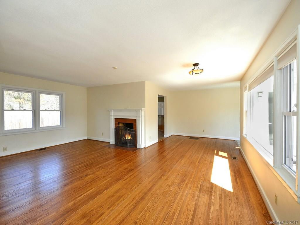 445 Lakeshore Drive - Photo 2