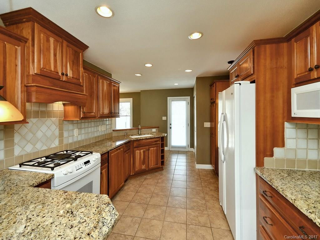 445 Lakeshore Drive - Photo 11