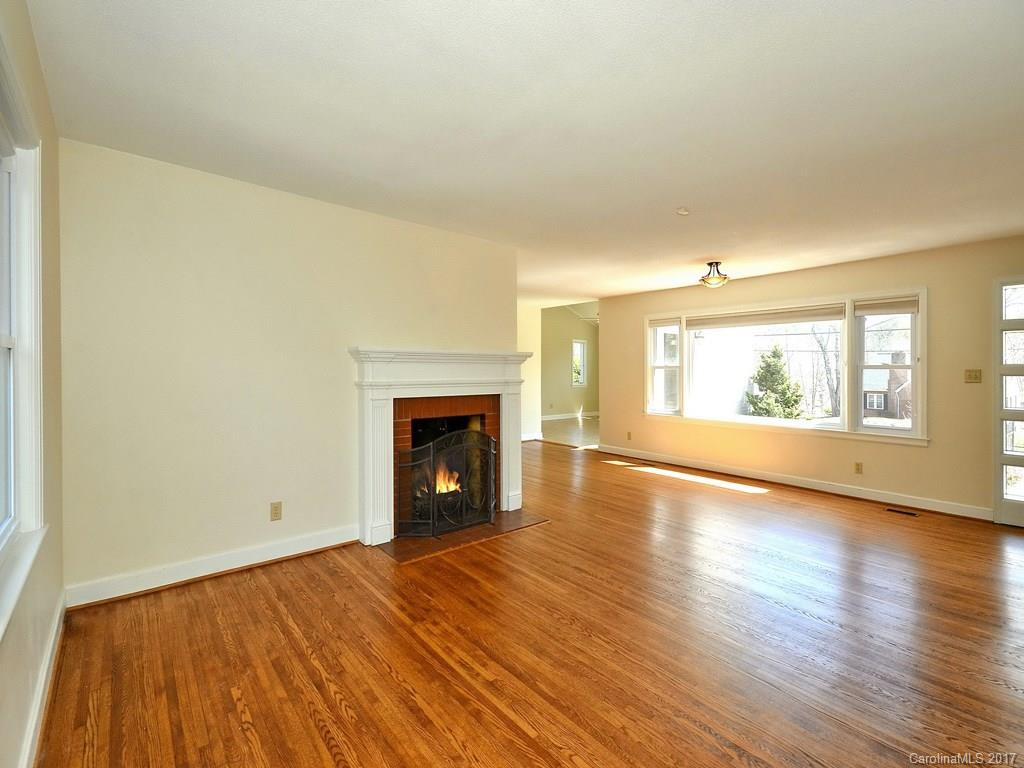445 Lakeshore Drive - Photo 4