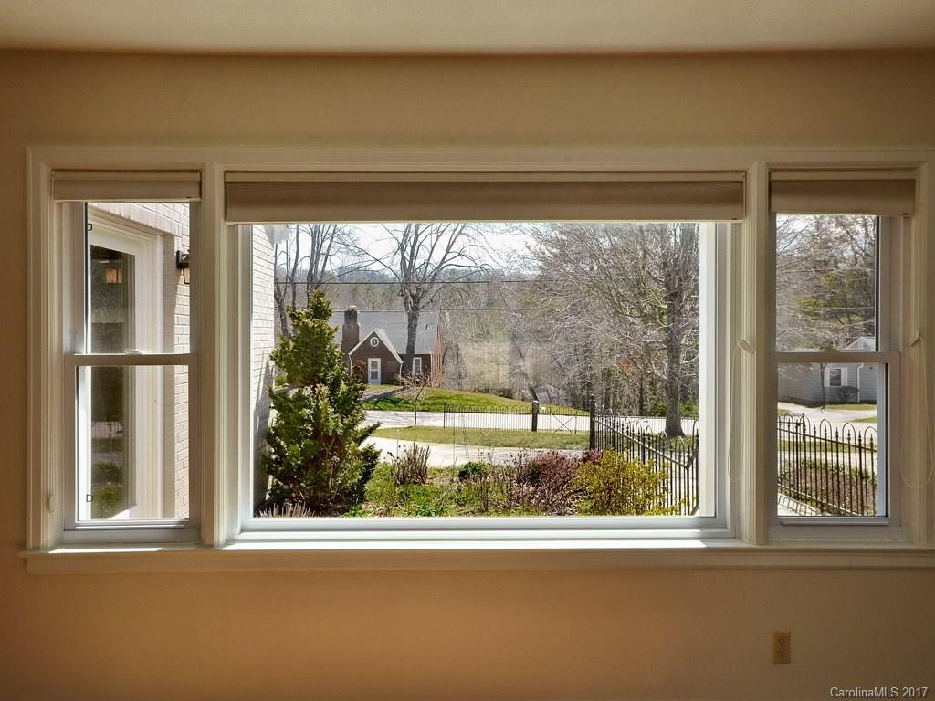 445 Lakeshore Drive - Photo 5