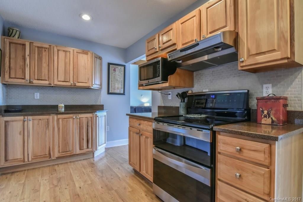 6 High Meadow Cove - Photo 11