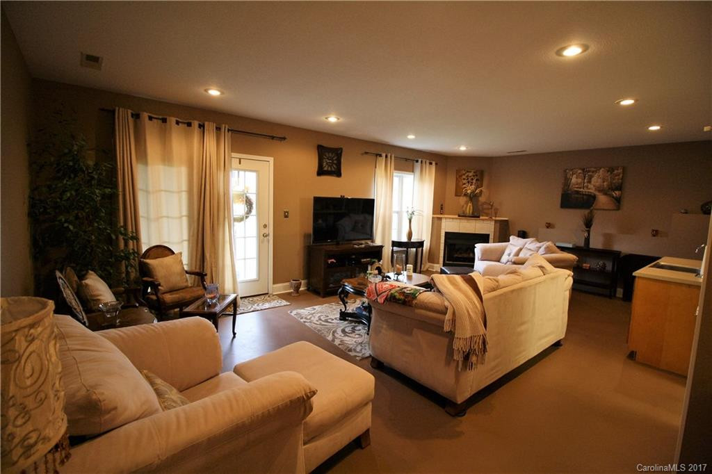 8 Rose Briar Circle #1 - Photo 13