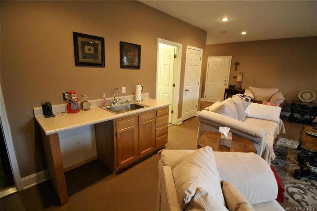 8 Rose Briar Circle #1 - Photo 14
