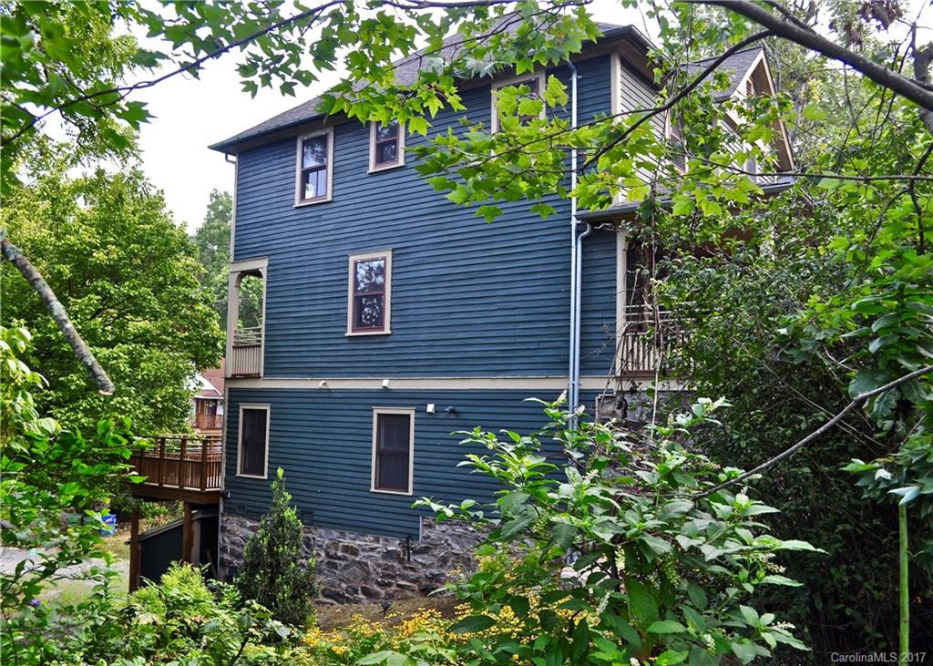 439 Haywood Street - Photo 2