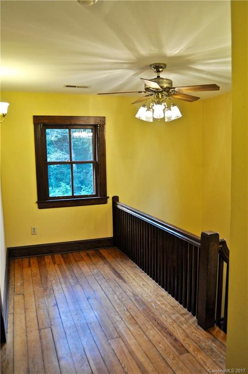 439 Haywood Street - Photo 14