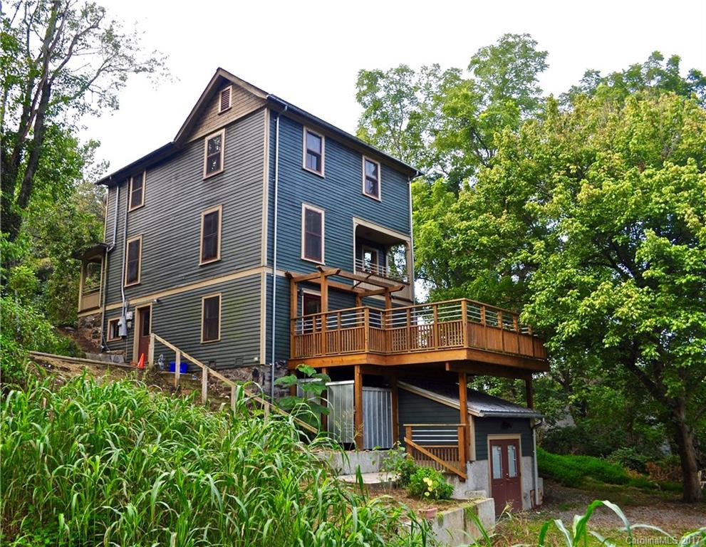 439 Haywood Street - Photo 3