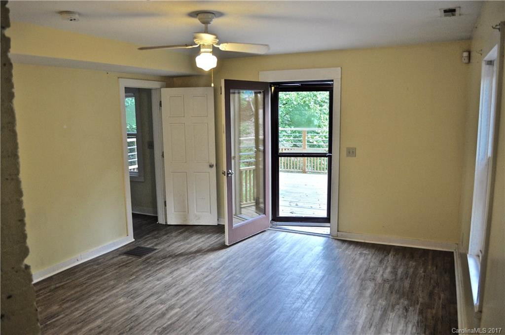 439 Haywood Street - Photo 22
