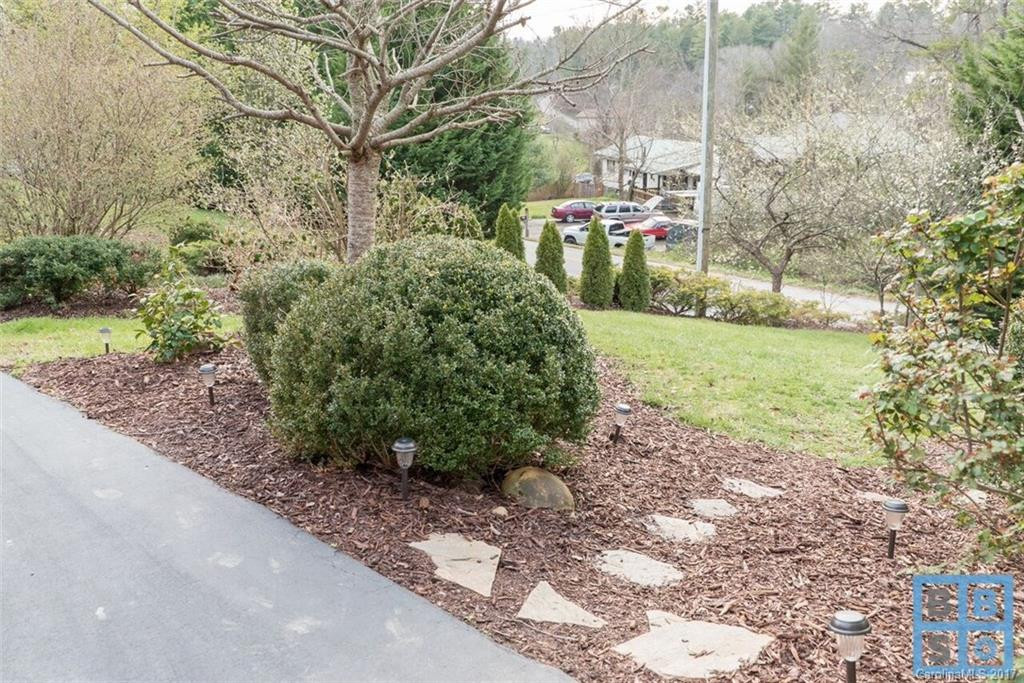 4 Hedgewood Court - Photo 3