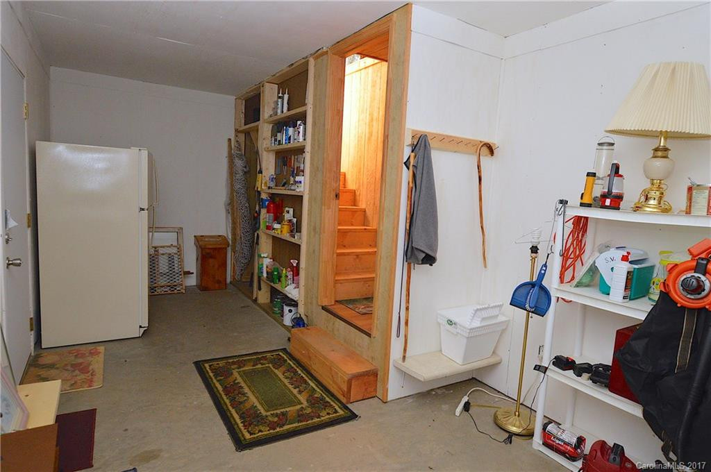 1325 Scenic View Road - Photo 22