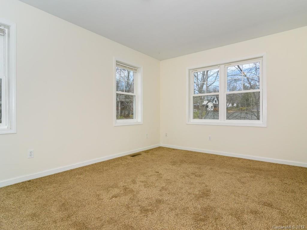 162 Wellington Street - Photo 13