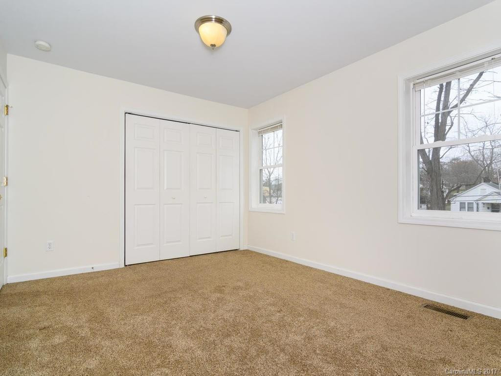 162 Wellington Street - Photo 14
