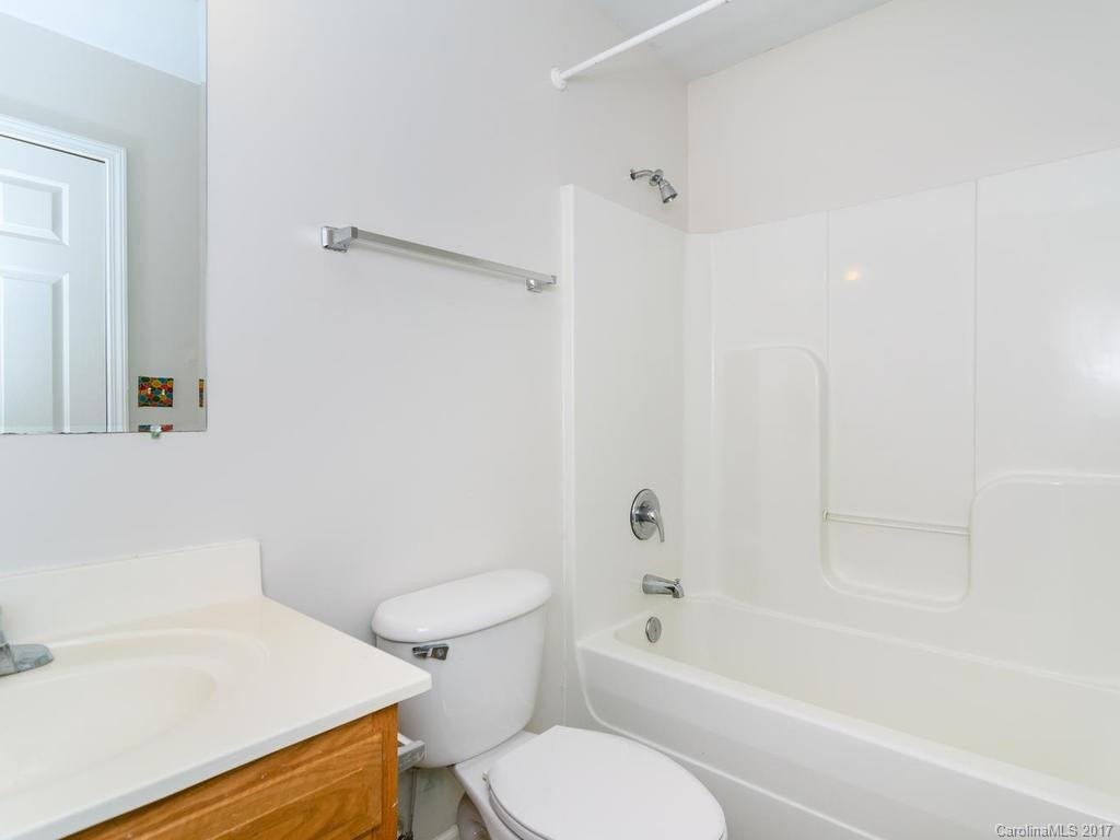 162 Wellington Street - Photo 18