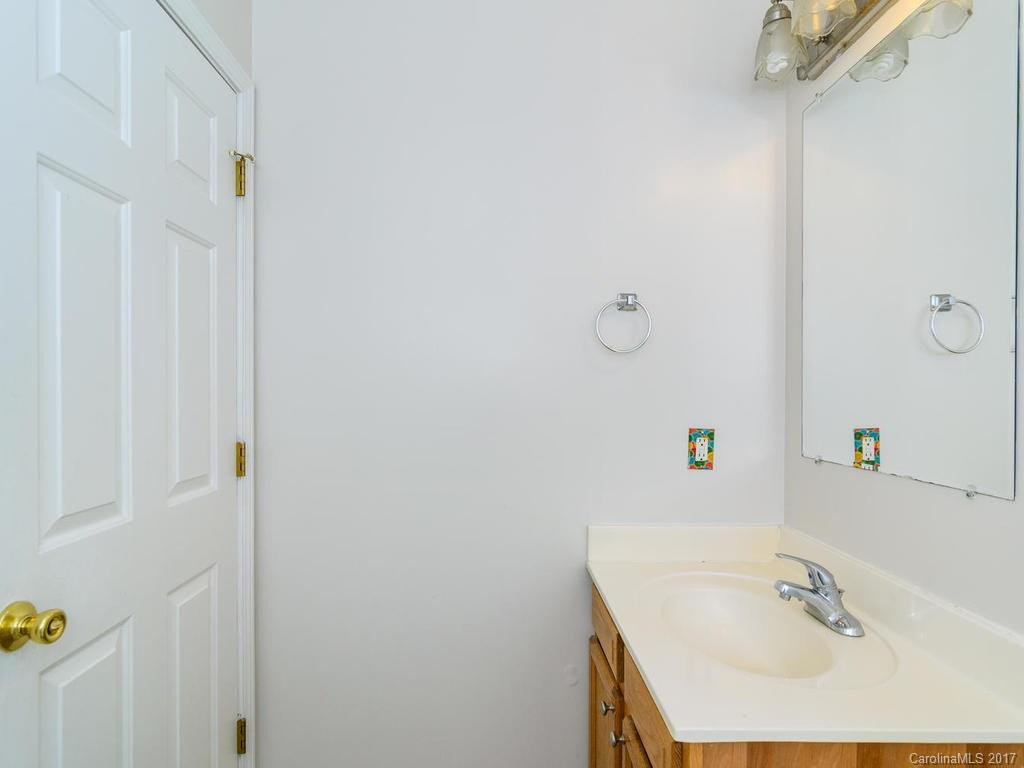 162 Wellington Street - Photo 19