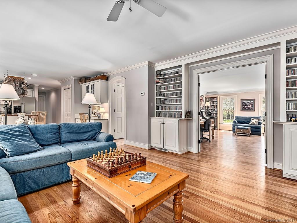 329 Red Fox Circle - Photo 4