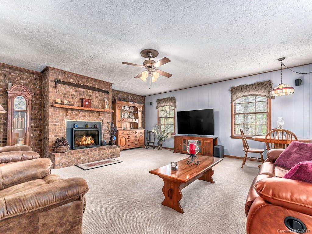 410 Rockwood Drive - Photo 3