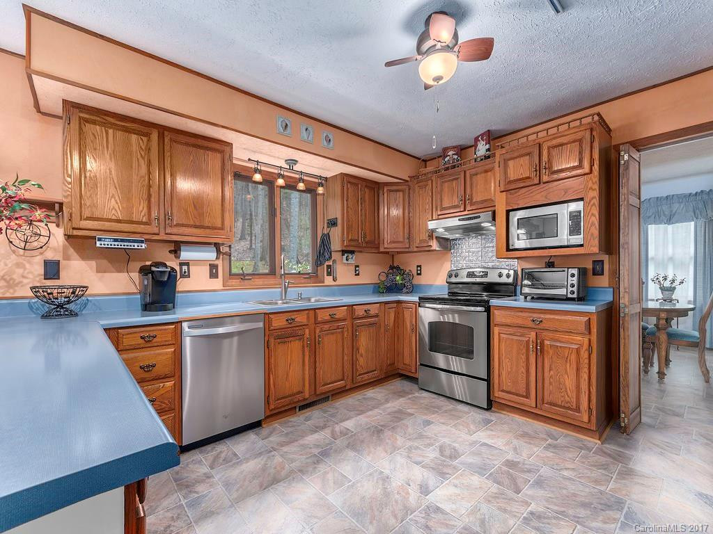 410 Rockwood Drive - Photo 6