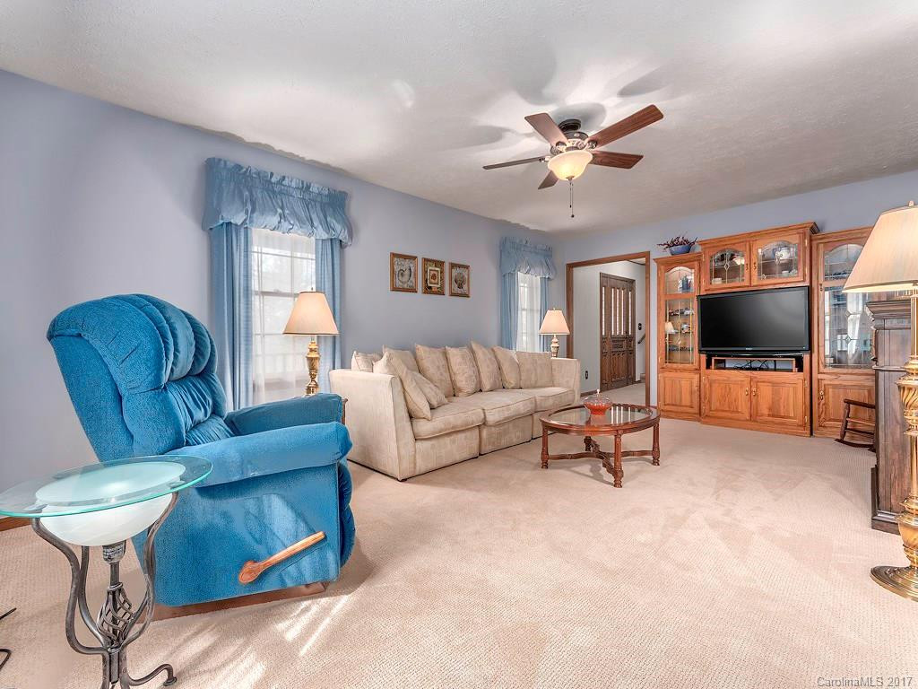 410 Rockwood Drive - Photo 9
