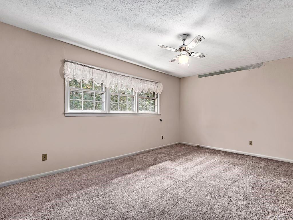 204 Estate Drive #20 - Photo 16