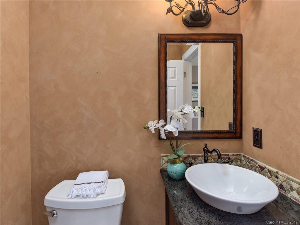 26 Glen Crest Drive - Photo 10