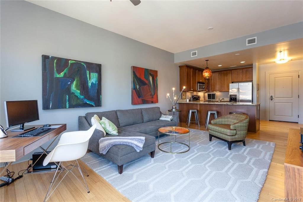 190 Broadway Street #405 - Photo 3