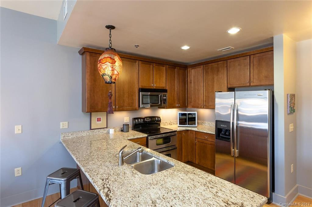 190 Broadway Street #405 - Photo 7