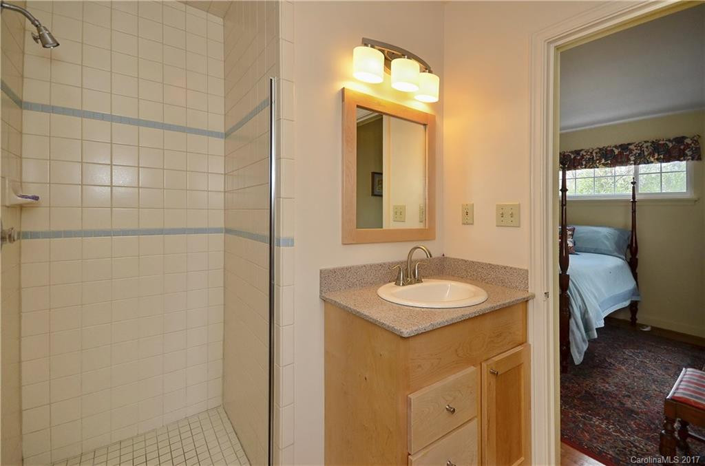 4 Woodcrest Road - Photo 14