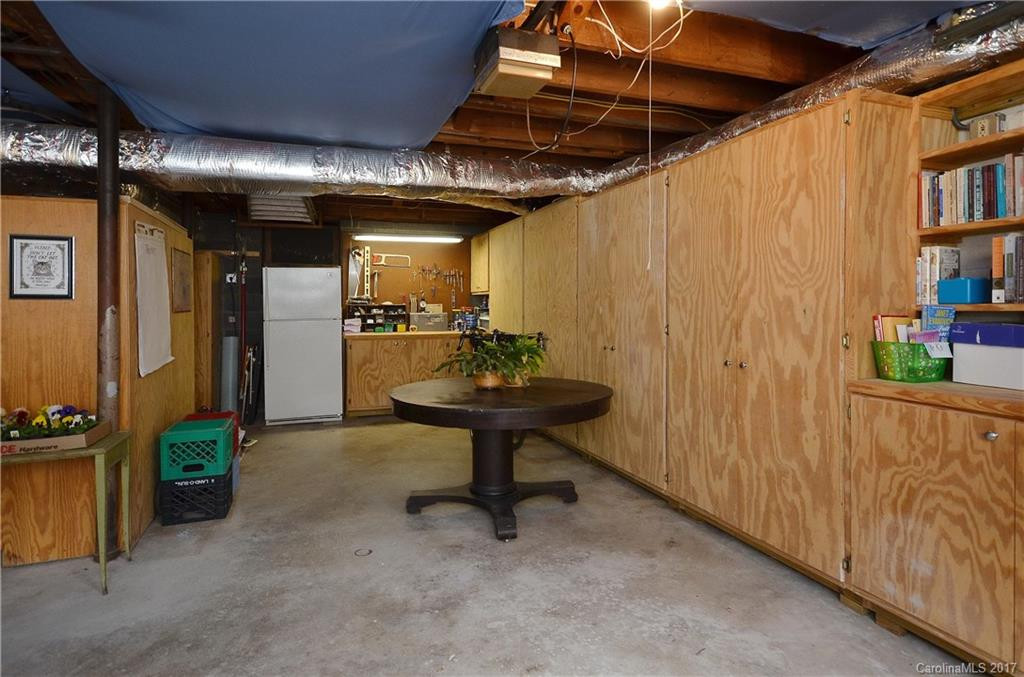 4 Woodcrest Road - Photo 18