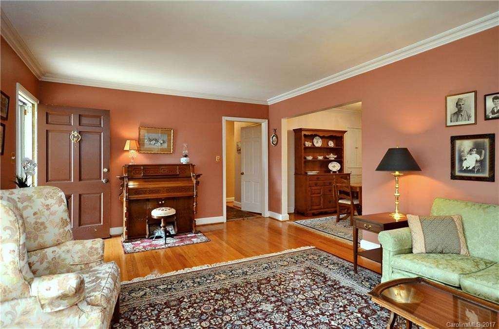 4 Woodcrest Road - Photo 8