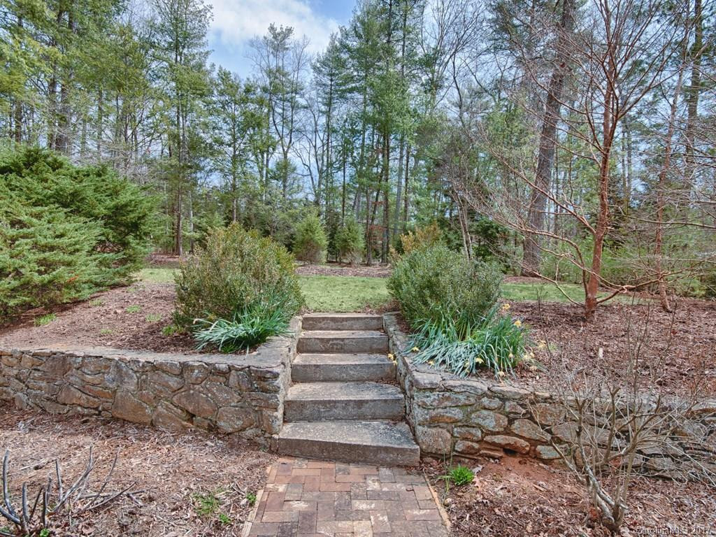 16 Westwood Road - Photo 4