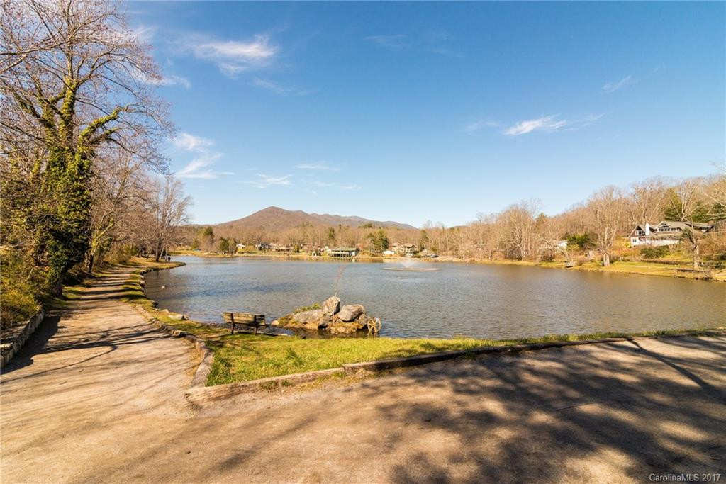 201 Tomahawk Avenue - Photo 3