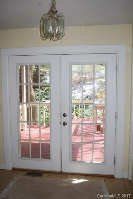 297 Hillcrest Circle - Photo 6