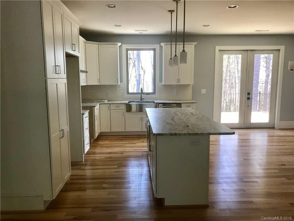309 Thomas Road - Photo 3