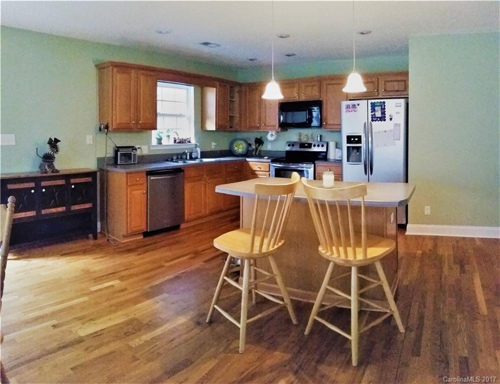 505 Poplar Trail - Photo 4