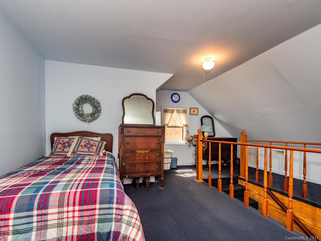 3851 Green River Cove Road - Photo 14