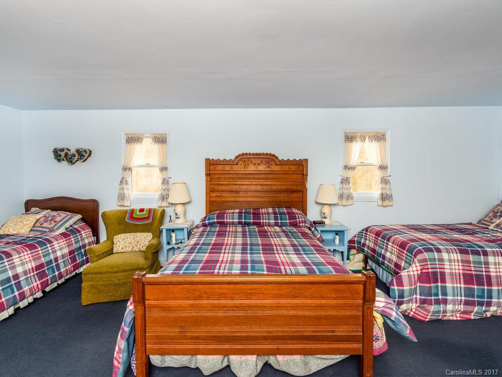 3851 Green River Cove Road - Photo 15