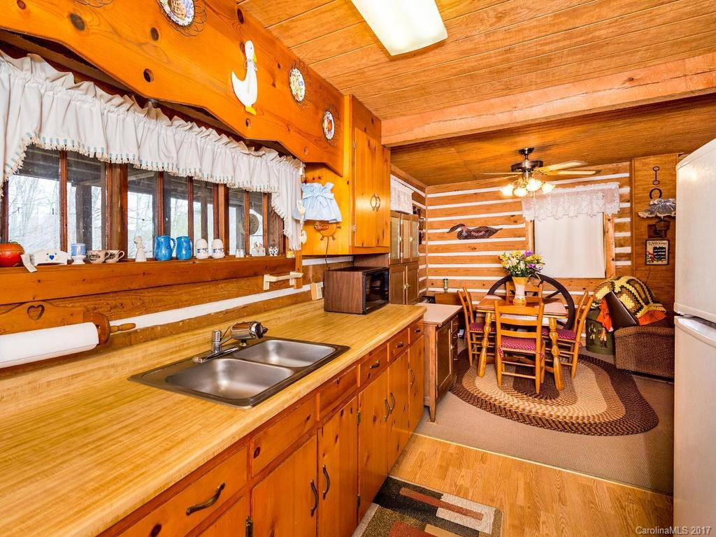 3851 Green River Cove Road - Photo 9