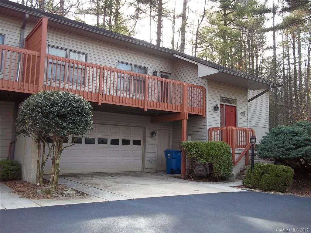 2 Duya Court #13/68
