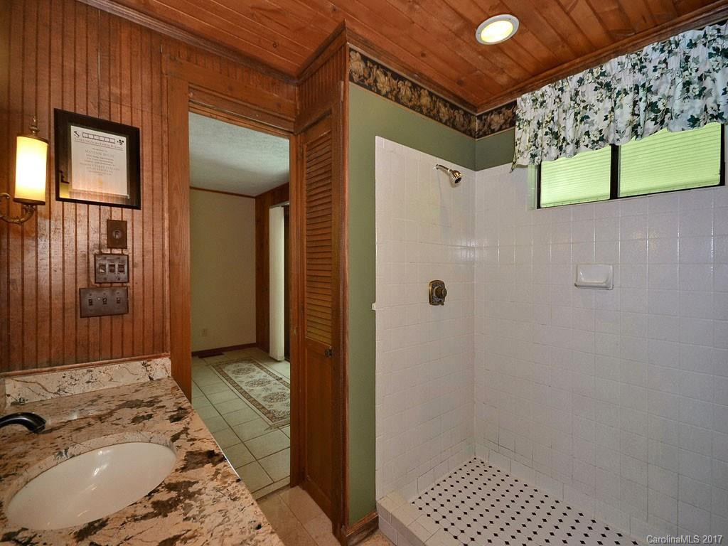20 Fairview Heights Drive - Photo 12