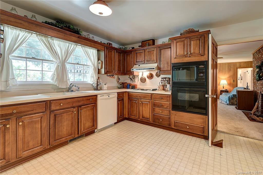 11 Brookside Road - Photo 9