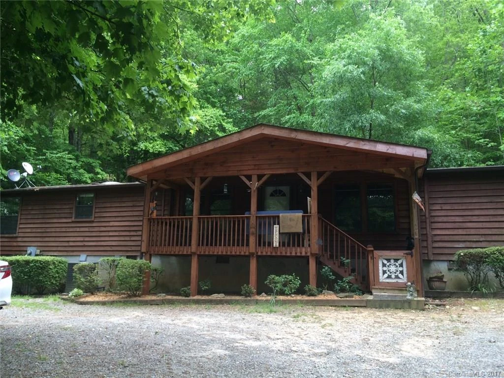 210 Lydia Lane
