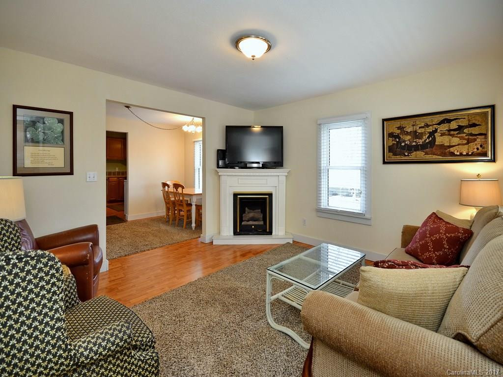 416 Newton Place - Photo 2