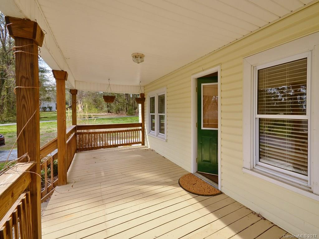 416 Newton Place - Photo 17