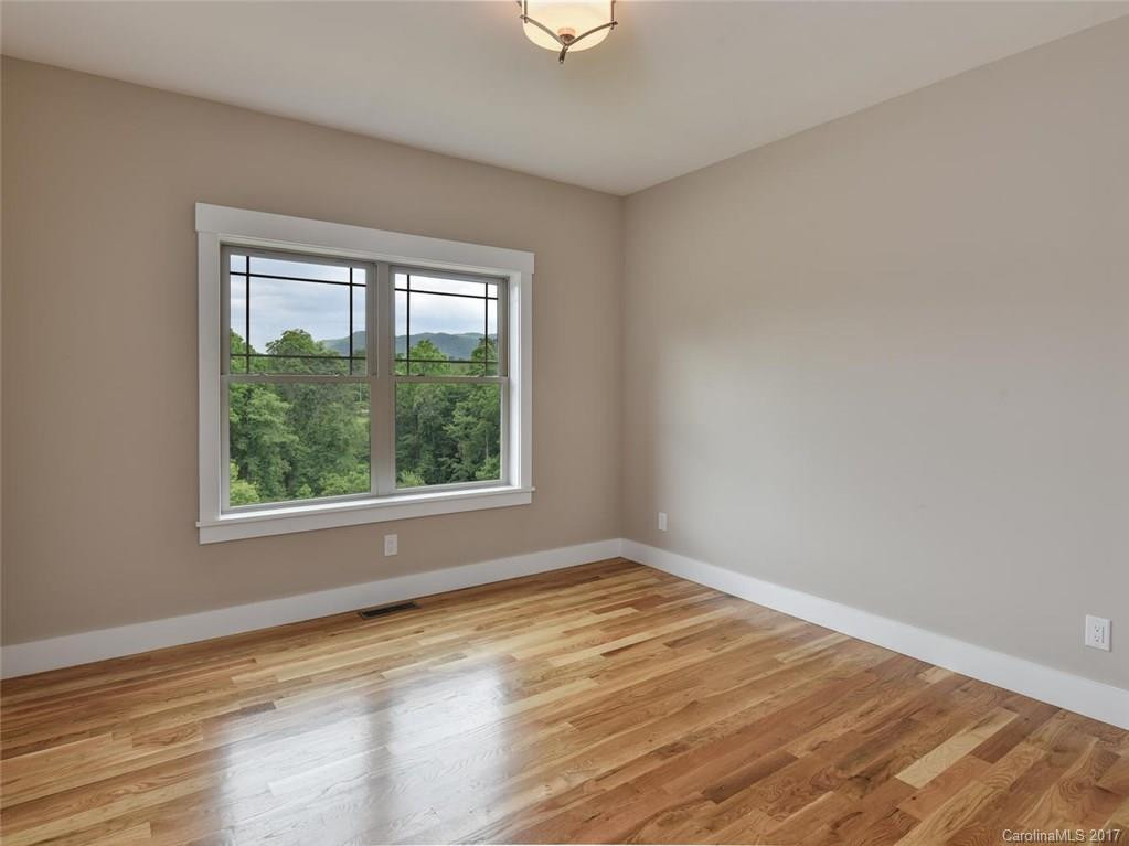 111 Noble Road - Photo 11