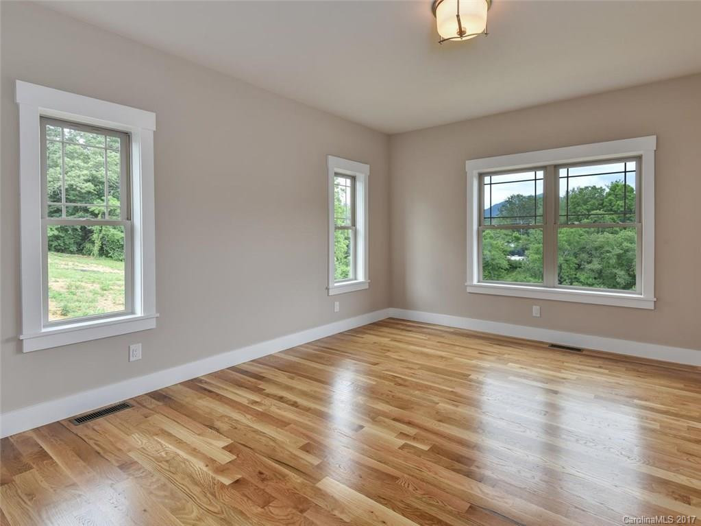 111 Noble Road - Photo 13