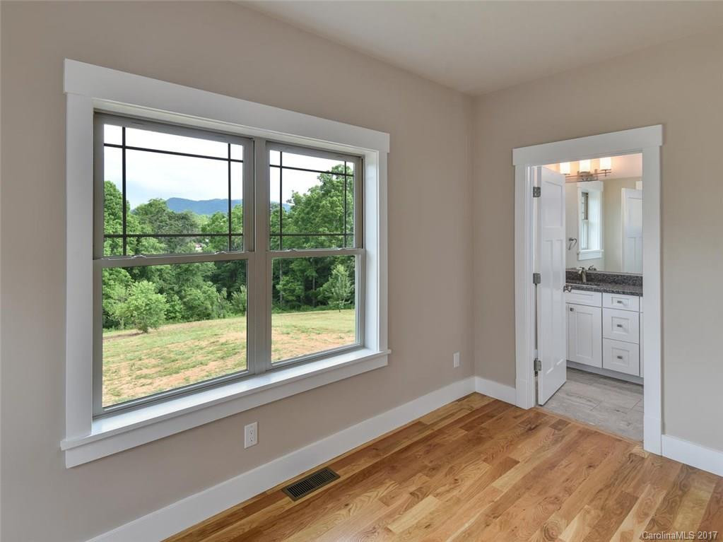 111 Noble Road - Photo 15