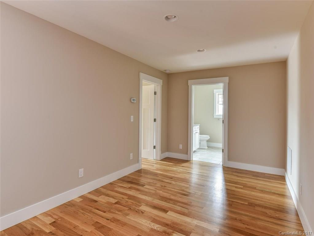 111 Noble Road - Photo 17